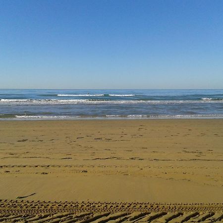 Residence Le Zattere Bibione Exterior foto